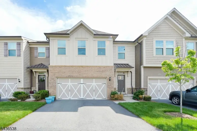 27 Winfield Dr, Woodcliff Lake, NJ 07677 - #1