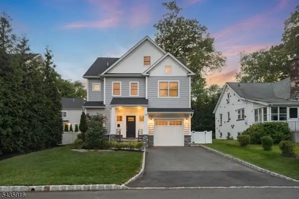 19 Preston Dr, Livingston Twp., NJ 07039