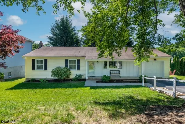 114 Mountain Rd, Rockaway Twp., NJ 07866