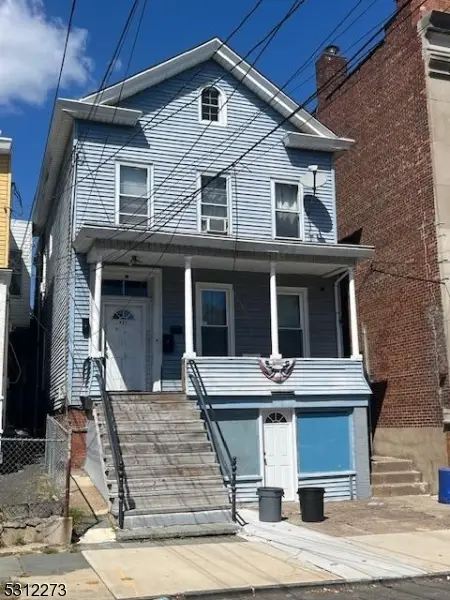 112 Washington Pl, Passaic, NJ 07055 - #1