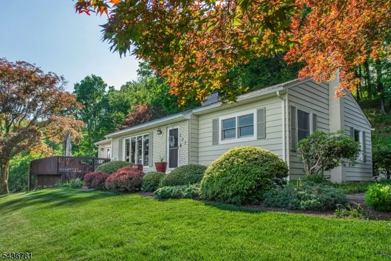 327 Pleasant Hill Rd, Chester, NJ 07930 - #1