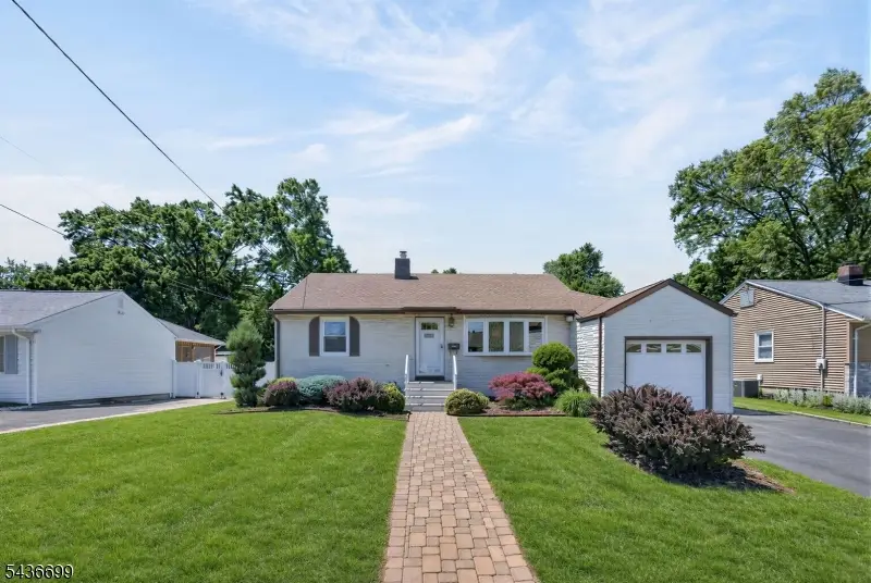 421 Melrose Ave, Middlesex, NJ 08846 - #1