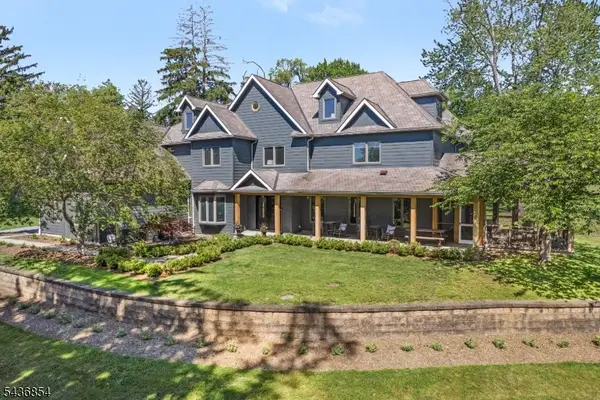 165 Fox Chase Rd, Chester Twp., NJ 07930