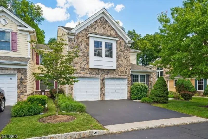 11 Hopkins Ct, Parsippany, NJ 07054 - #1