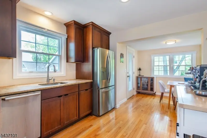 18 Columbia Ave, Berkeley Heights, NJ 07922 - #2