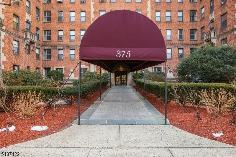 363-377 Mt Prospect Ave #2AW, Newark, NJ 07104 - #1