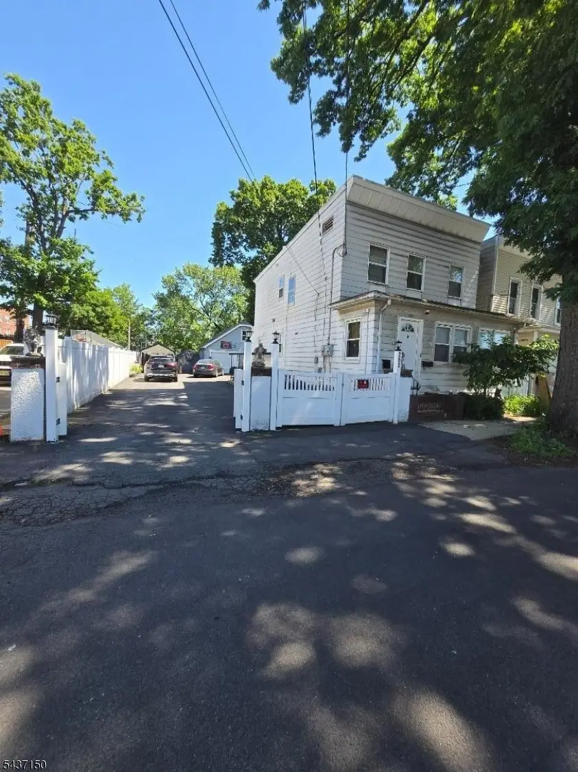252 Pennsylvania Ave, Hillside, NJ 07205 - #2