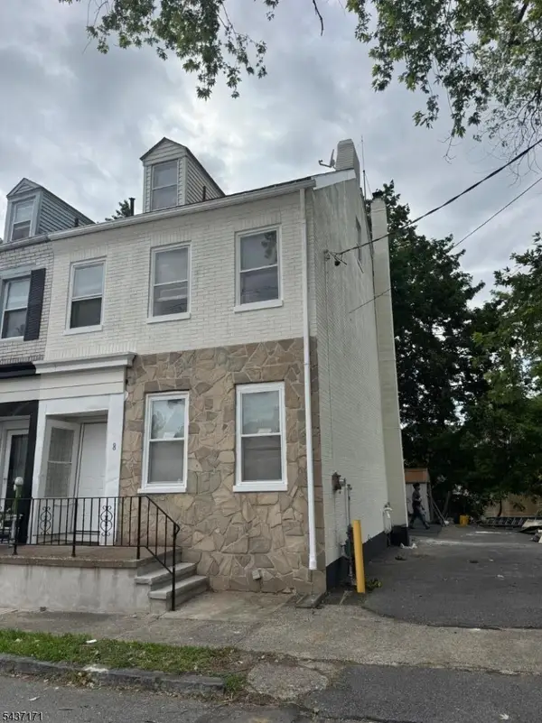 8 Hanover St, Phillipsburg Town, NJ 08865