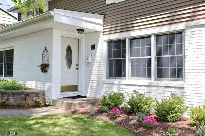 153 Bergen Ave, Waldwick, NJ 07463 - #2