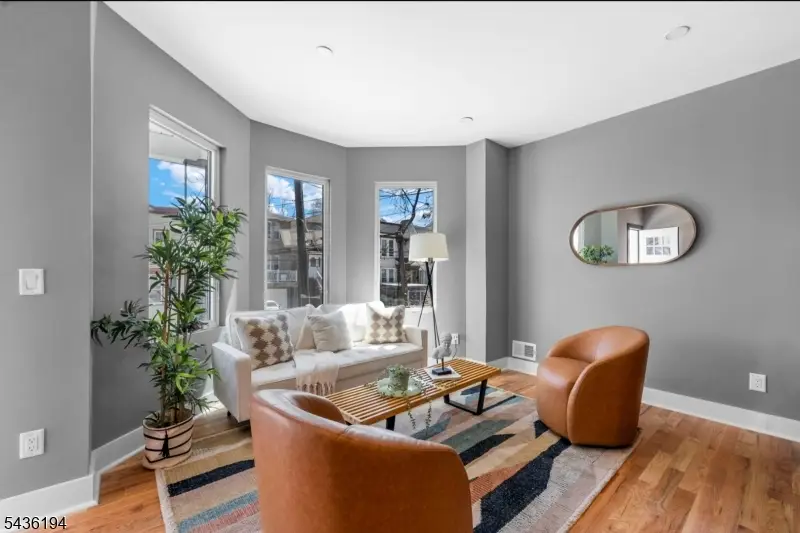 219 Clerk St, Jersey City, NJ 07305 - #2