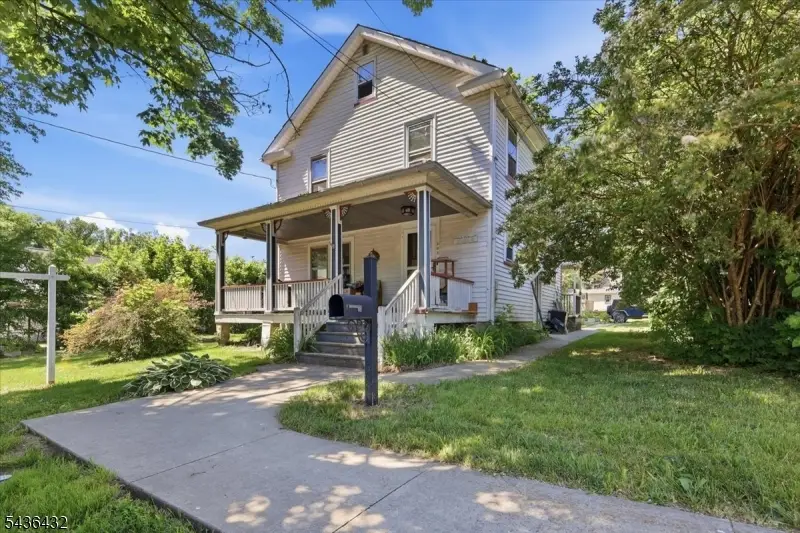205 5th St, Belvidere, NJ 07823 - #3