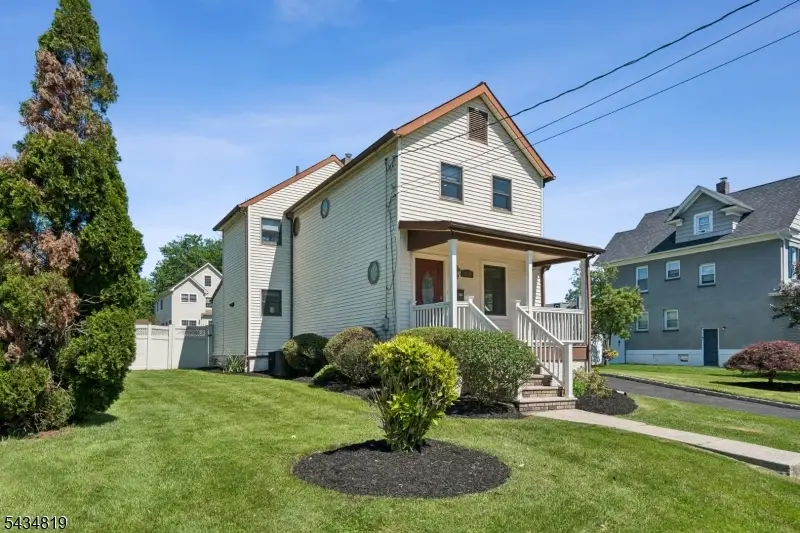 624 Downer St, Westfield, NJ 07090 - #3