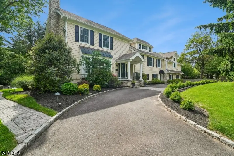 2 Briarwood Dr, Short Hills, NJ 07078 - #2
