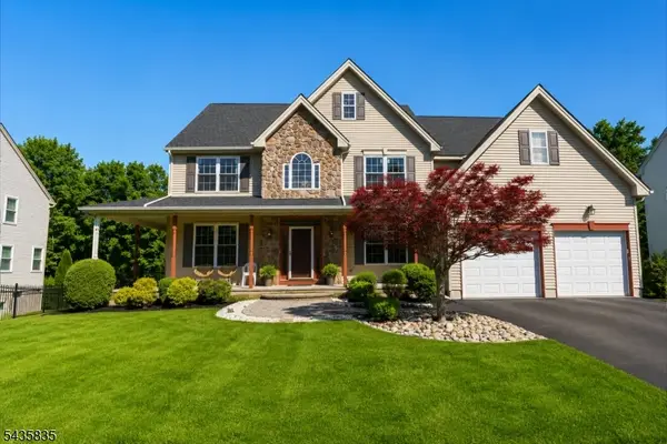 30 Rue Chagall, Franklin Twp., NJ 08873