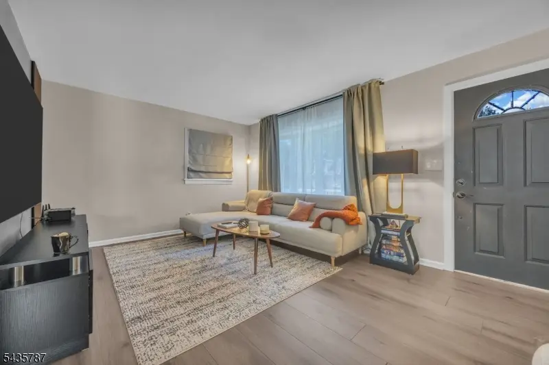 81 Lois Ave, East Brunswick, NJ 08816 - #2