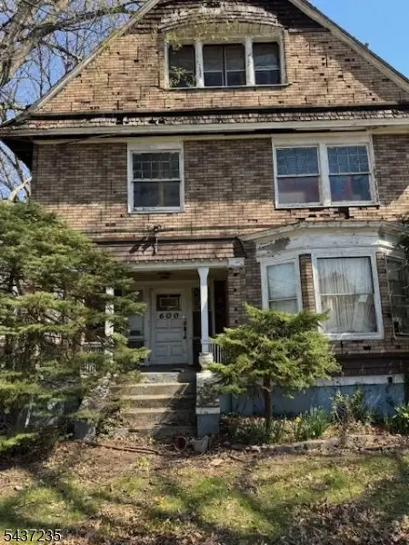600 Park Ave, East Orange City, NJ 07017