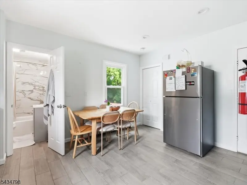 10 Dean St, West Orange, NJ 07052 - #3