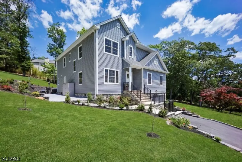 518-520 Cardinal Ln, Green Brook, NJ 08812 - #2