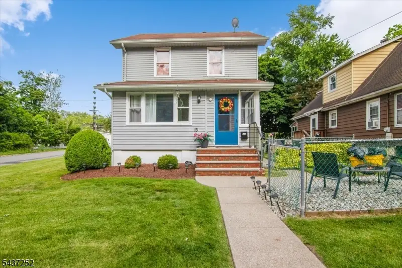 13 Elm Dr, Cedar Grove, NJ 07009 - #2
