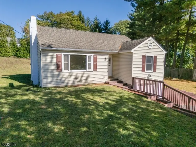 4 Lingert Ave, Clinton, NJ 08809 - #2