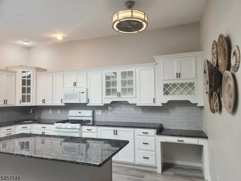 85 Rachel Ct, Franklin Park, NJ 08823 - #3
