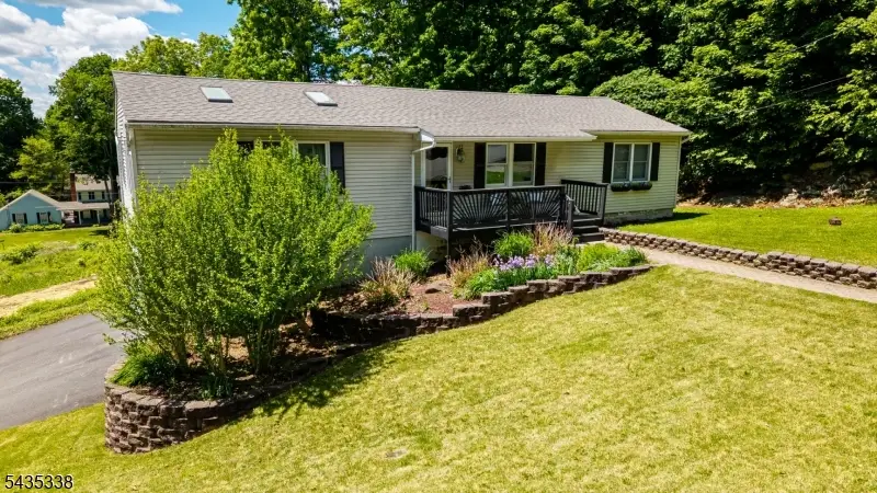 1 Bantry Ct, Vernon, NJ 07422 - #2