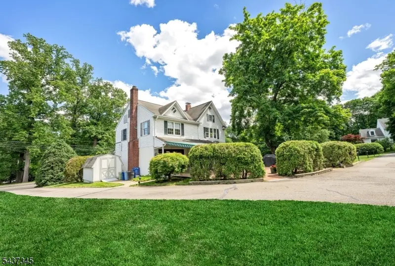 457 Russell Ave, Wyckoff, NJ 07481 - #1