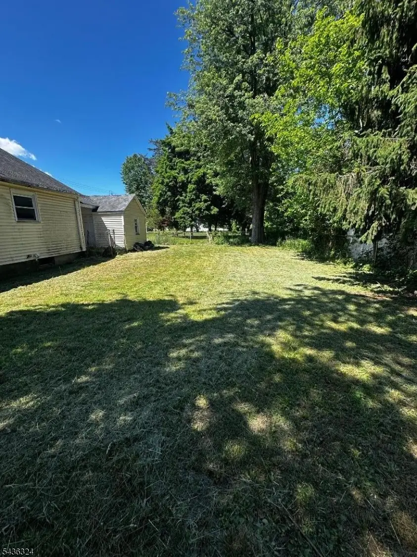 709 Huff Ave, Manville, NJ 08835 - #2