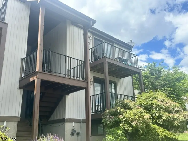 9169 Ashland Ct, Stanhope, NJ 07874 - #2