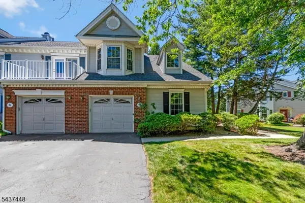 34 Topaz Dr, Franklin Twp., NJ 08823