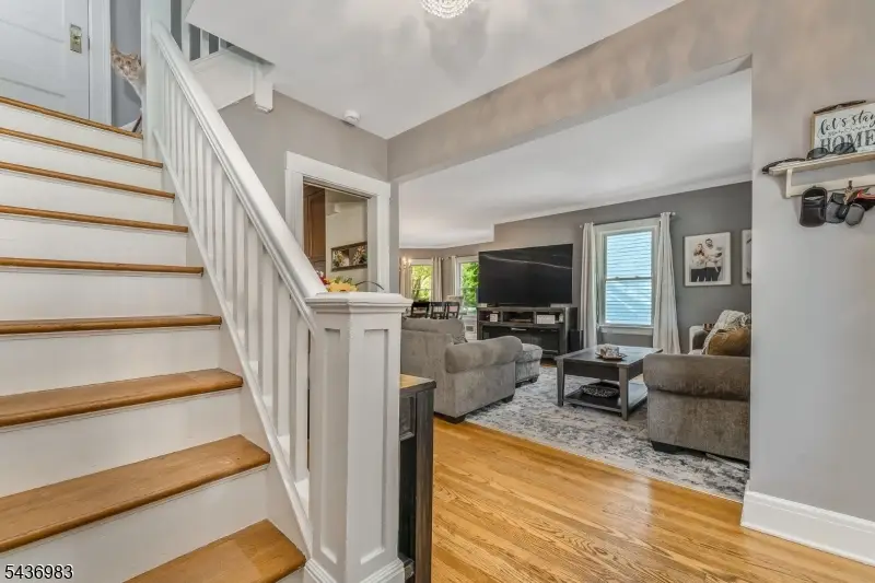 28 Codington Pl, Somerville, NJ 08876 - #3