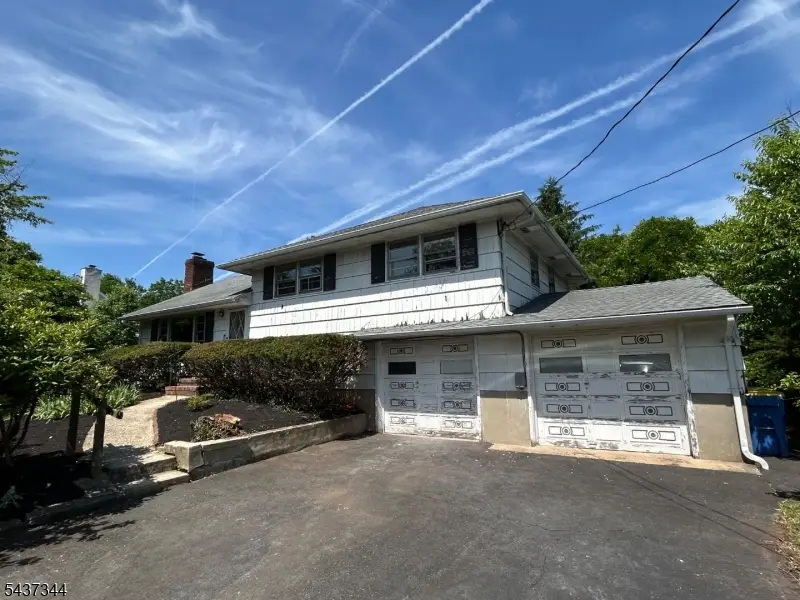 71 Walnut Ave, Franklin, NJ 08873 - #1