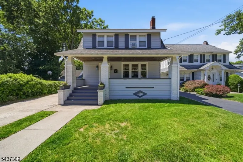 374 Diamond Bridge Ave, Hawthorne, NJ 07506 - #1