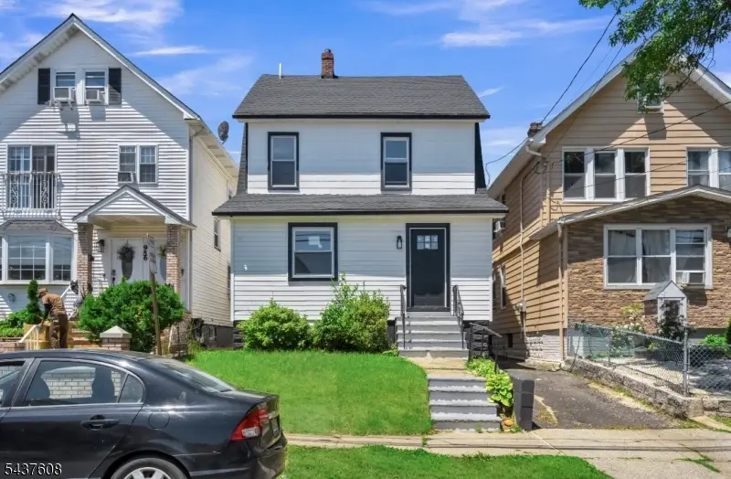 956 Adams Ave, Elizabeth, NJ 07201 - #1