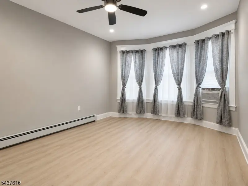 322 N 10th St, Newark, NJ 07107 - #2