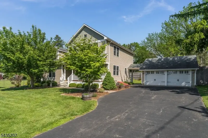 5 Marudy Dr, Clinton, NJ 08809 - #3