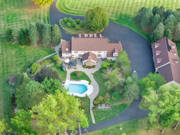 37 Pequest Rd, Green Twp., NJ 07821