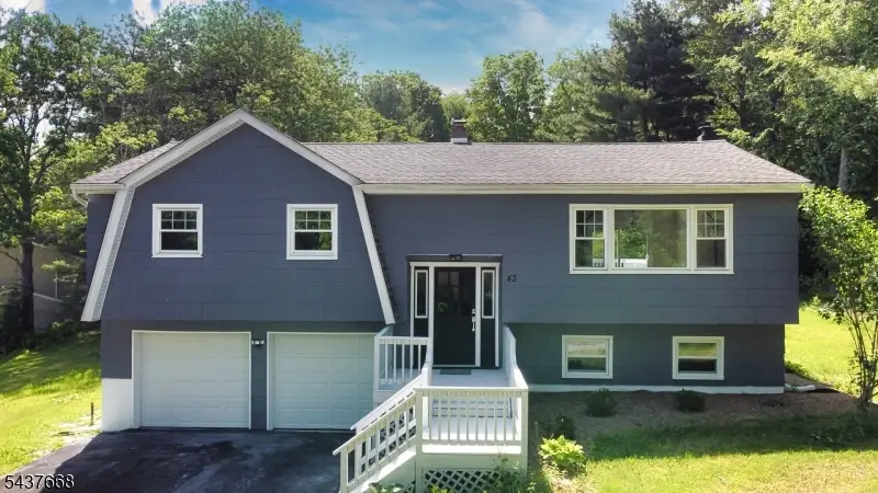 43 Courtland Dr, Wantage, NJ 07461 - #3