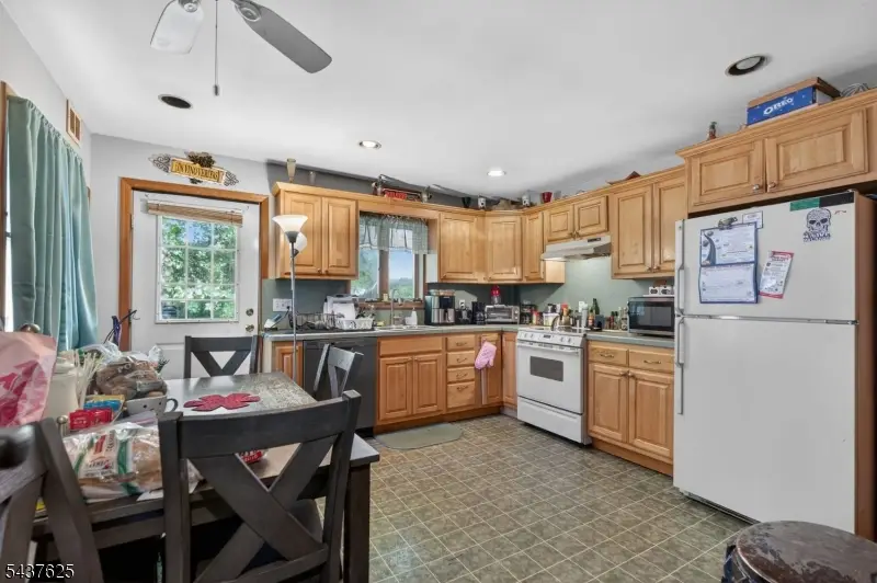 133 Mary Ave, Fords, NJ 08863 - #3