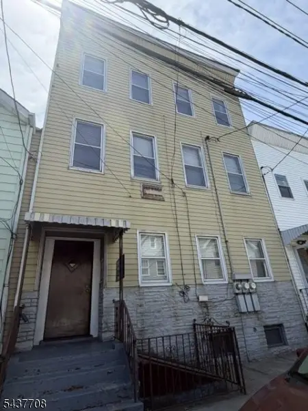 35 Vincent St, Newark, NJ 07105 - #1