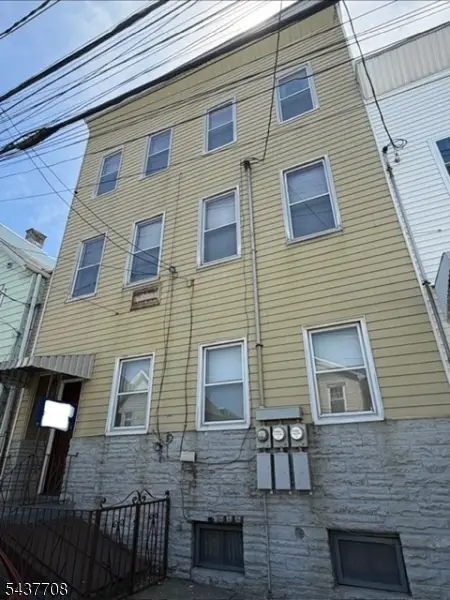 35 Vincent St, Newark, NJ 07105 - #2