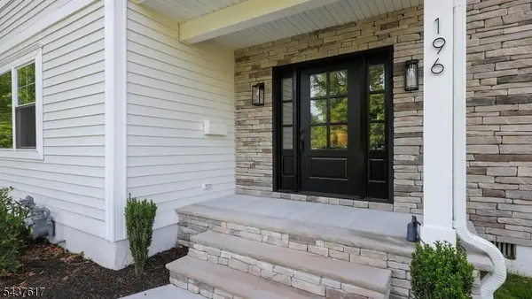 196 Vinton Cir, Fanwood Boro, NJ 07023