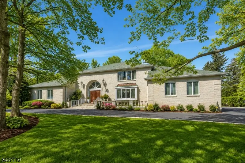 510 Hampton Hill Rd, Franklin Lakes, NJ 07417 - #1