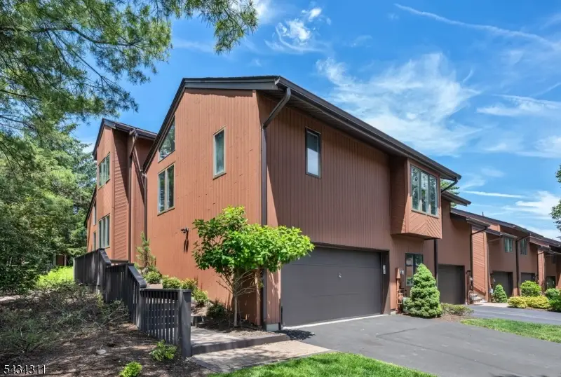 27 Moran Rd, West Orange, NJ 07052 - #1