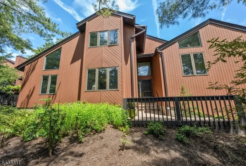 27 Moran Rd, West Orange, NJ 07052 - #3