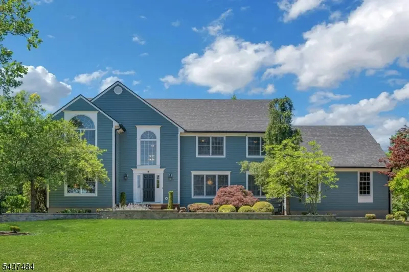 1 Curtis Trl, Martinsville, NJ 08836 - #2