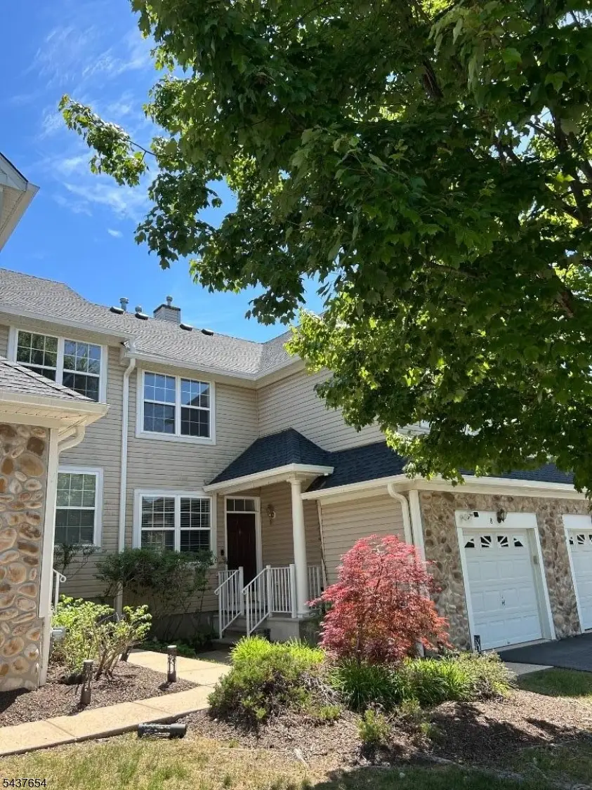 8 Scarlet Oak Dr, Princeton, NJ 08540 - #1