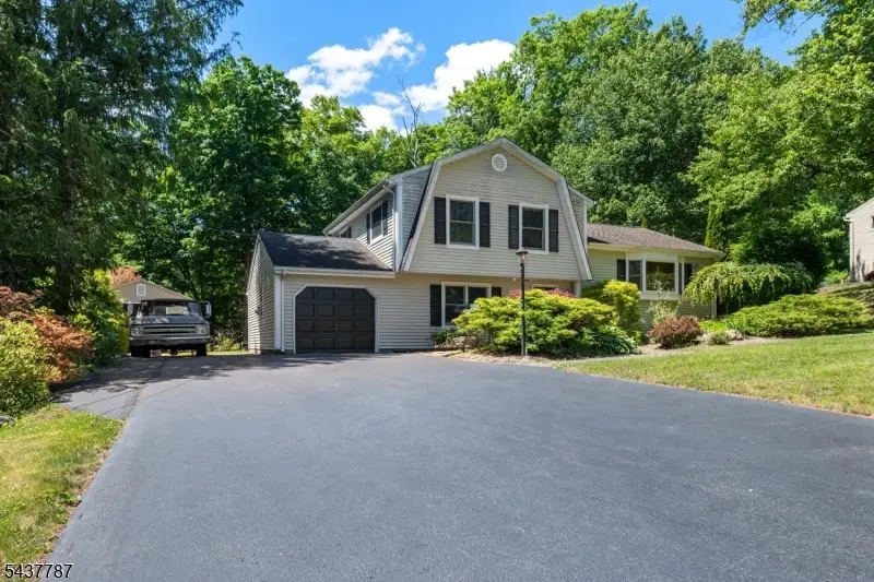 46 Sussex Dr, West Milford, NJ 07480 - #2