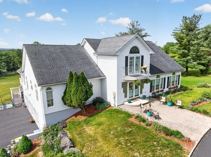 103 Oak Crest Dr, Neshanic Station, NJ 08853 - #2