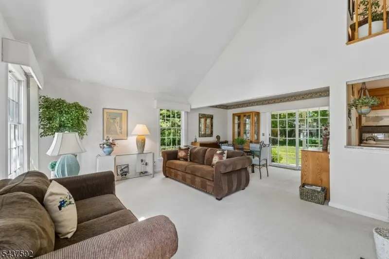 8 Gelsey Ln, Bernards, NJ 07920 - #3